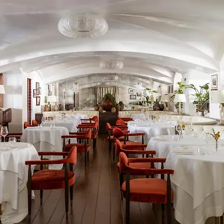 Ancora Cortina 5* كورتينا دامبيتزو