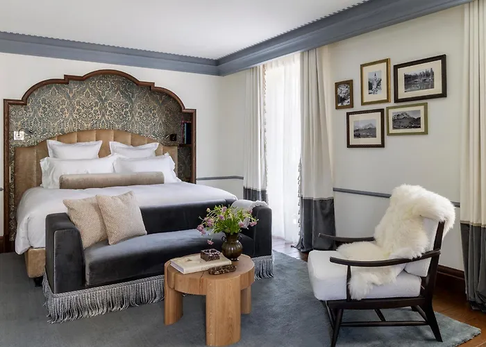 Ancora Cortina ホテル