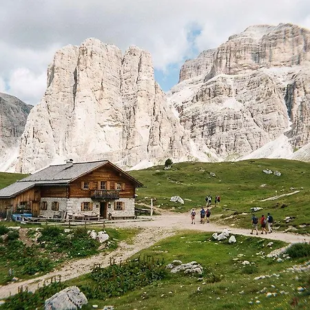 Ancora Cortina 5*